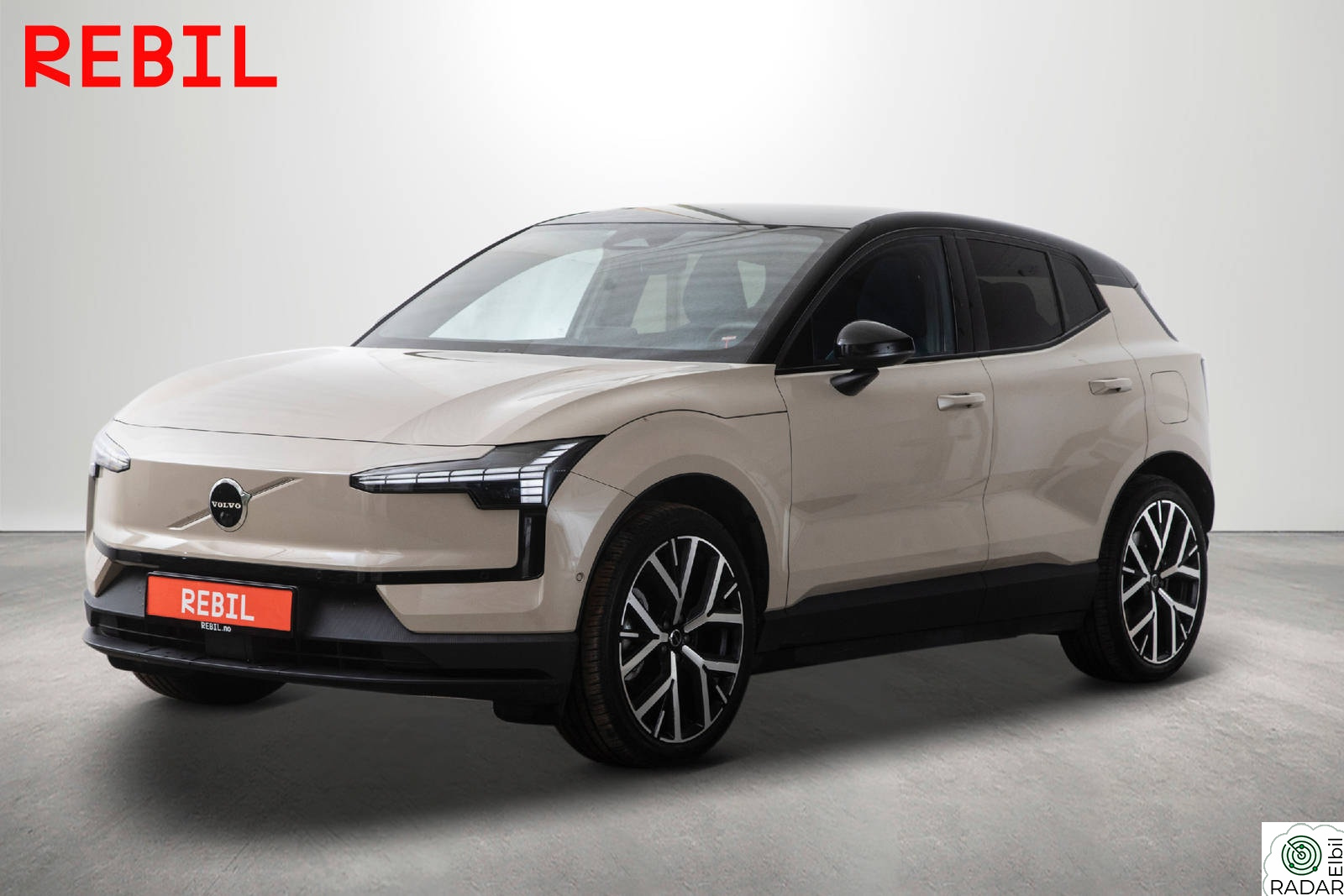 VOLVO EX30 TwinPerf/Ultra/AWD/ACC/HK/360/Pano/Carplay/V.pumpe