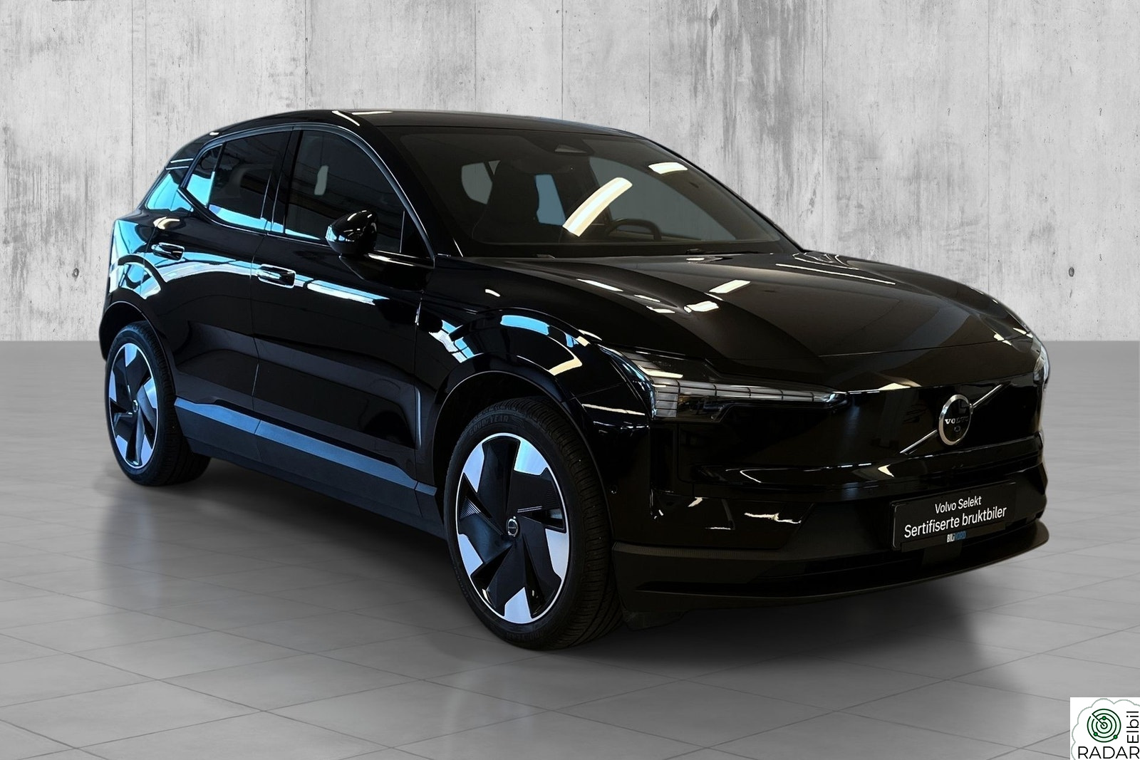 VOLVO EX30 Ultra, hengerfeste ++