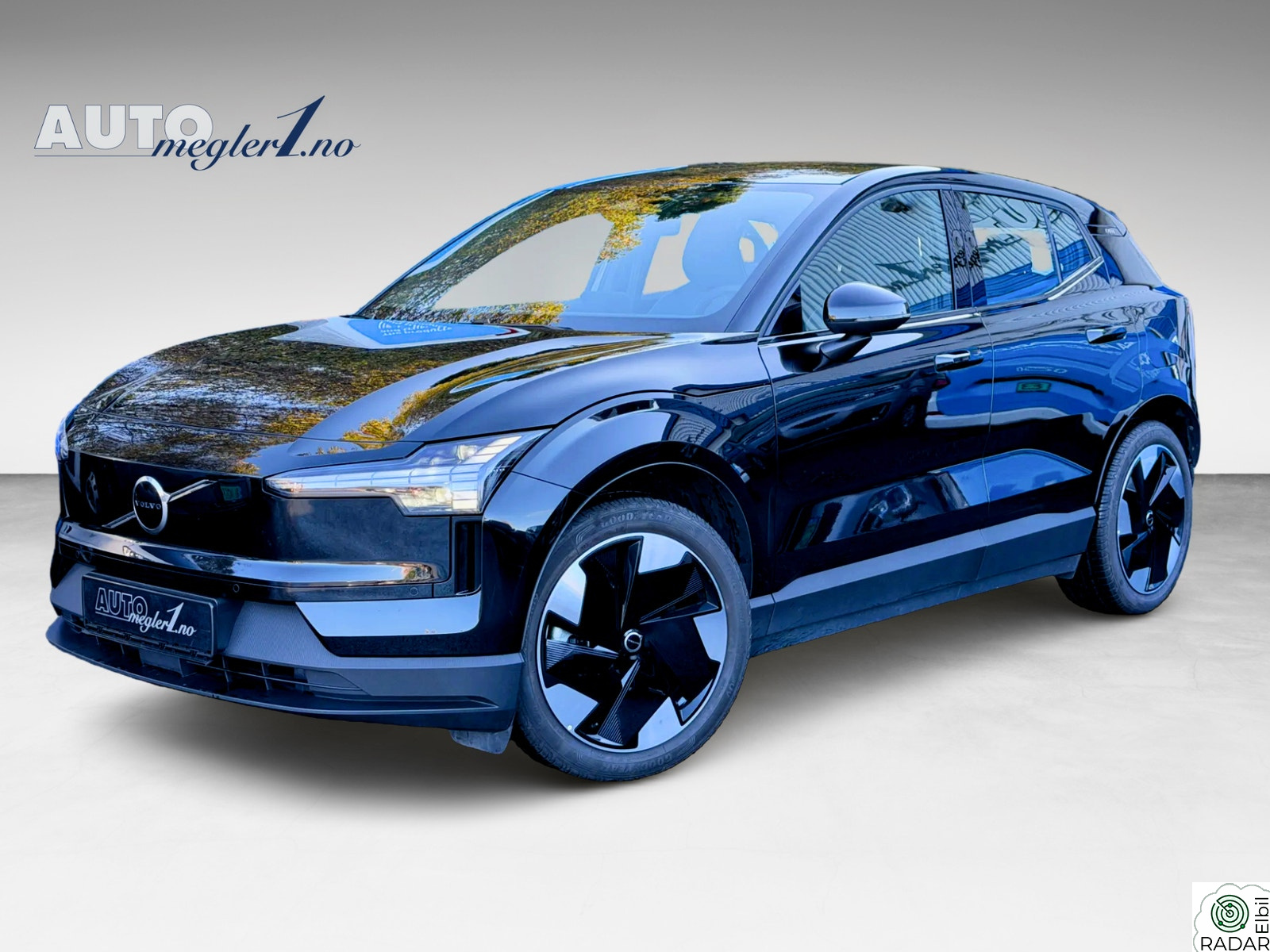VOLVO EX30 428hk Twin Performance AWD,Hengerfeste,Harman/Kardon