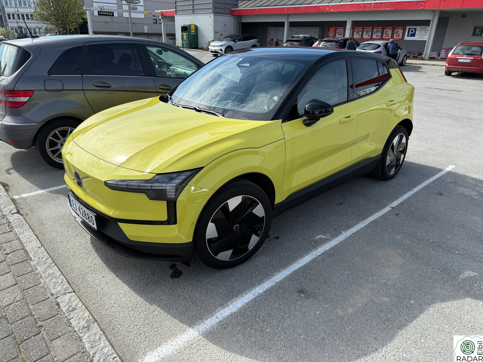 VOLVO EX30 428hk Twin Performance AWD Ultra