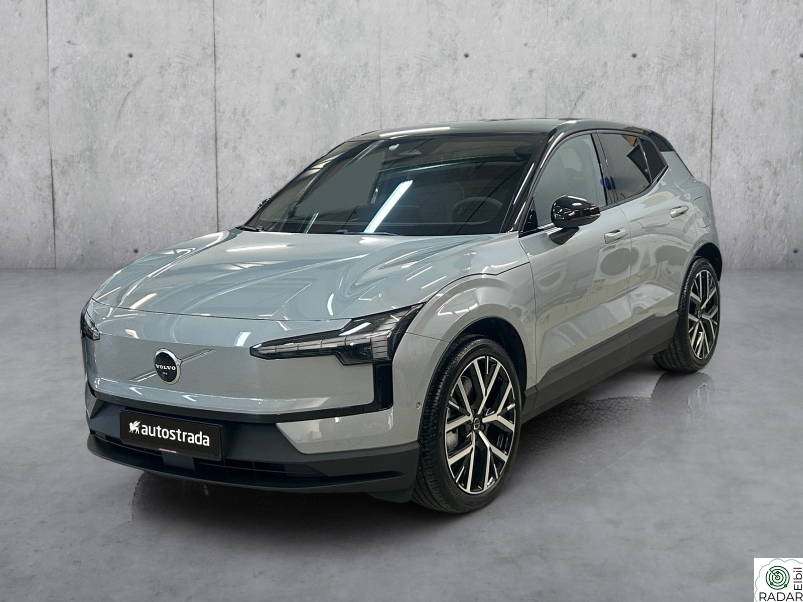 VOLVO EX30 Twin Motor|Ultra|Pano|360.kam|H.Kardon|Carplay