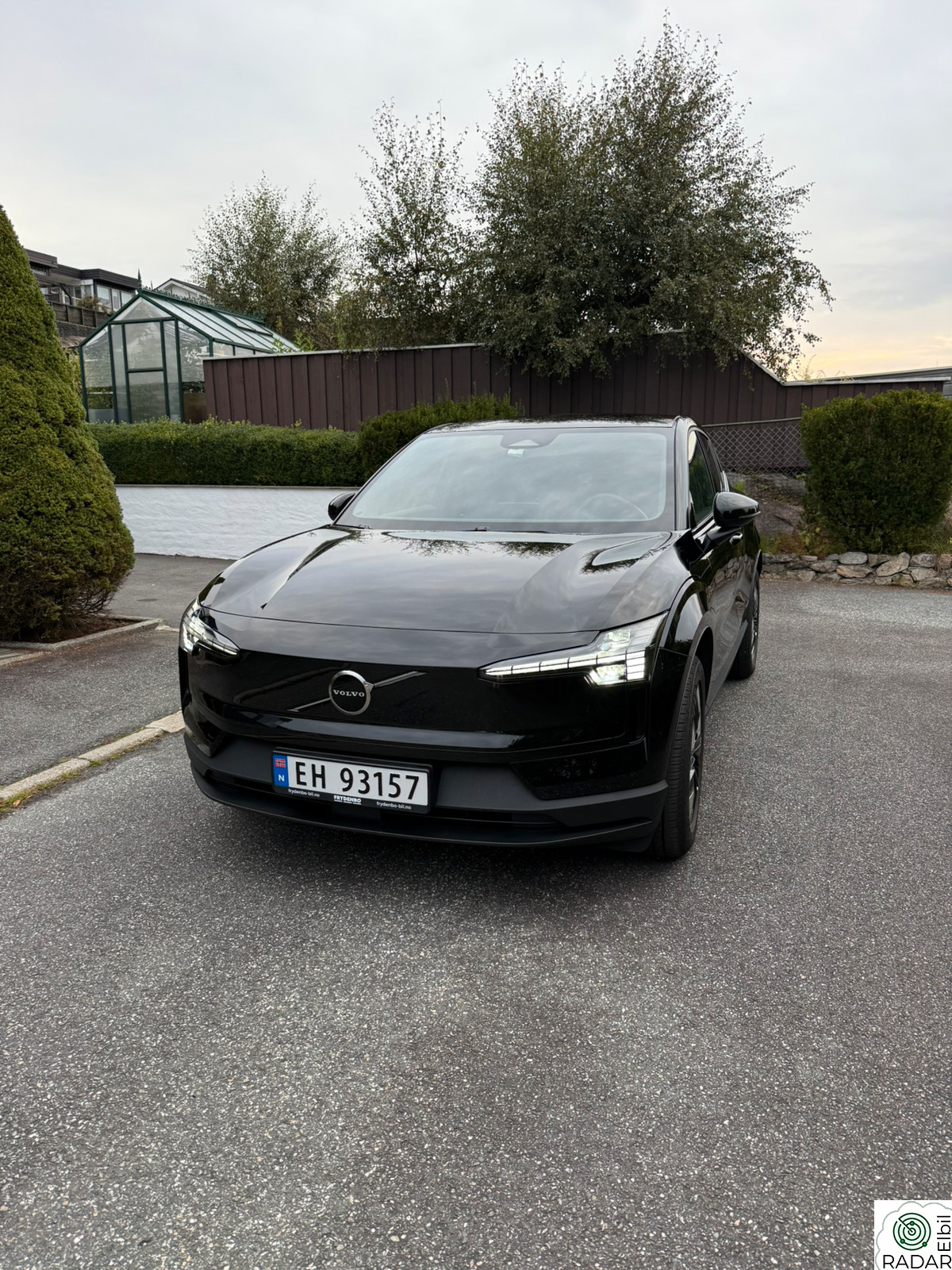 VOLVO EX30 272hk Extended Range RWD Core