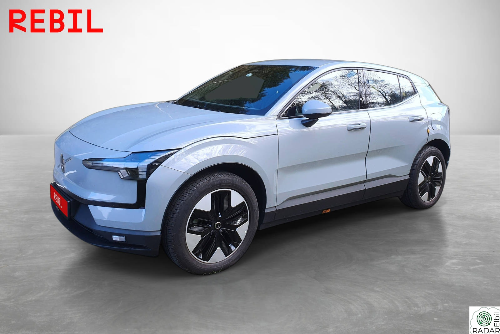 VOLVO EX30 Single Motor Extended Range/Core/ACC/R.kam/Carplay/BLIS