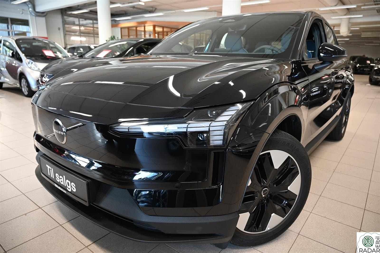 VOLVO EX30 RWD Extended Range Core - Norsk - Leveringsklar