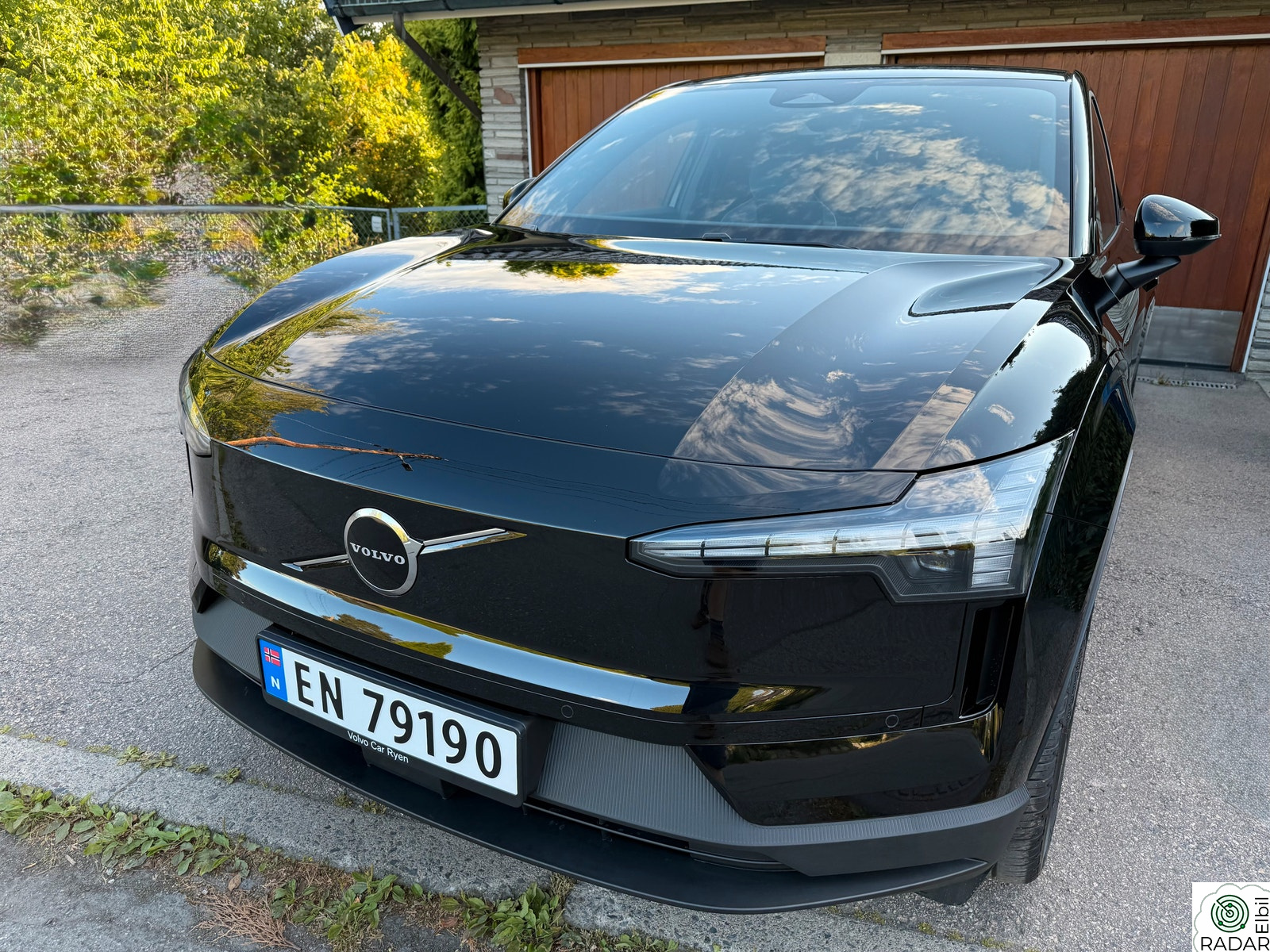 VOLVO EX30 272hk Extended Range RWD Ultra