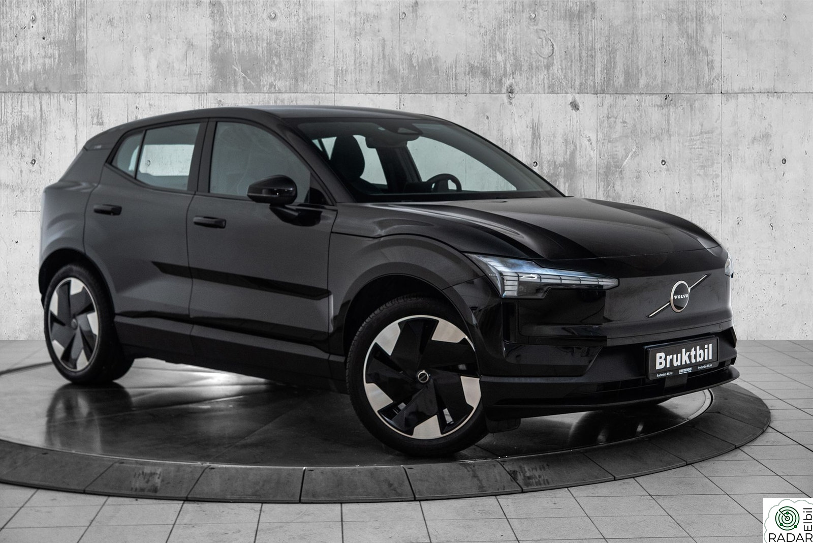 VOLVO EX30 Ext. Range Plus PILOT.ASSIST|VPUMPE|ACC|H&K|19"