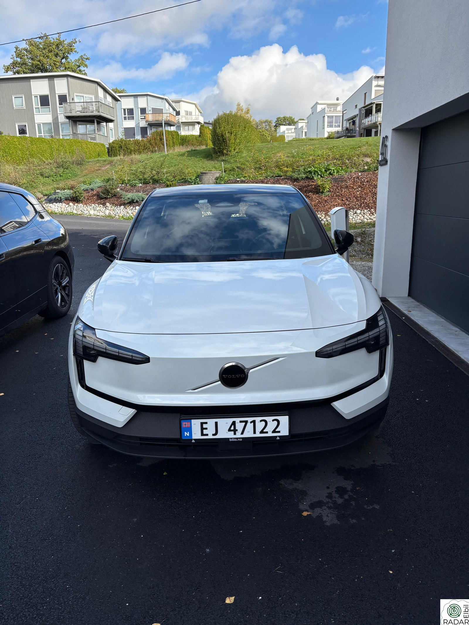 VOLVO EX30 272hk Extended Range RWD Core