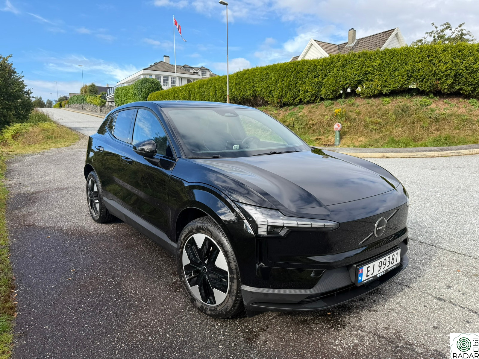 VOLVO EX30 Extended Range Core | 476 km | 1 eier
