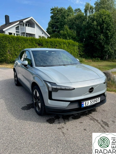 VOLVO EX30 272hk RWD