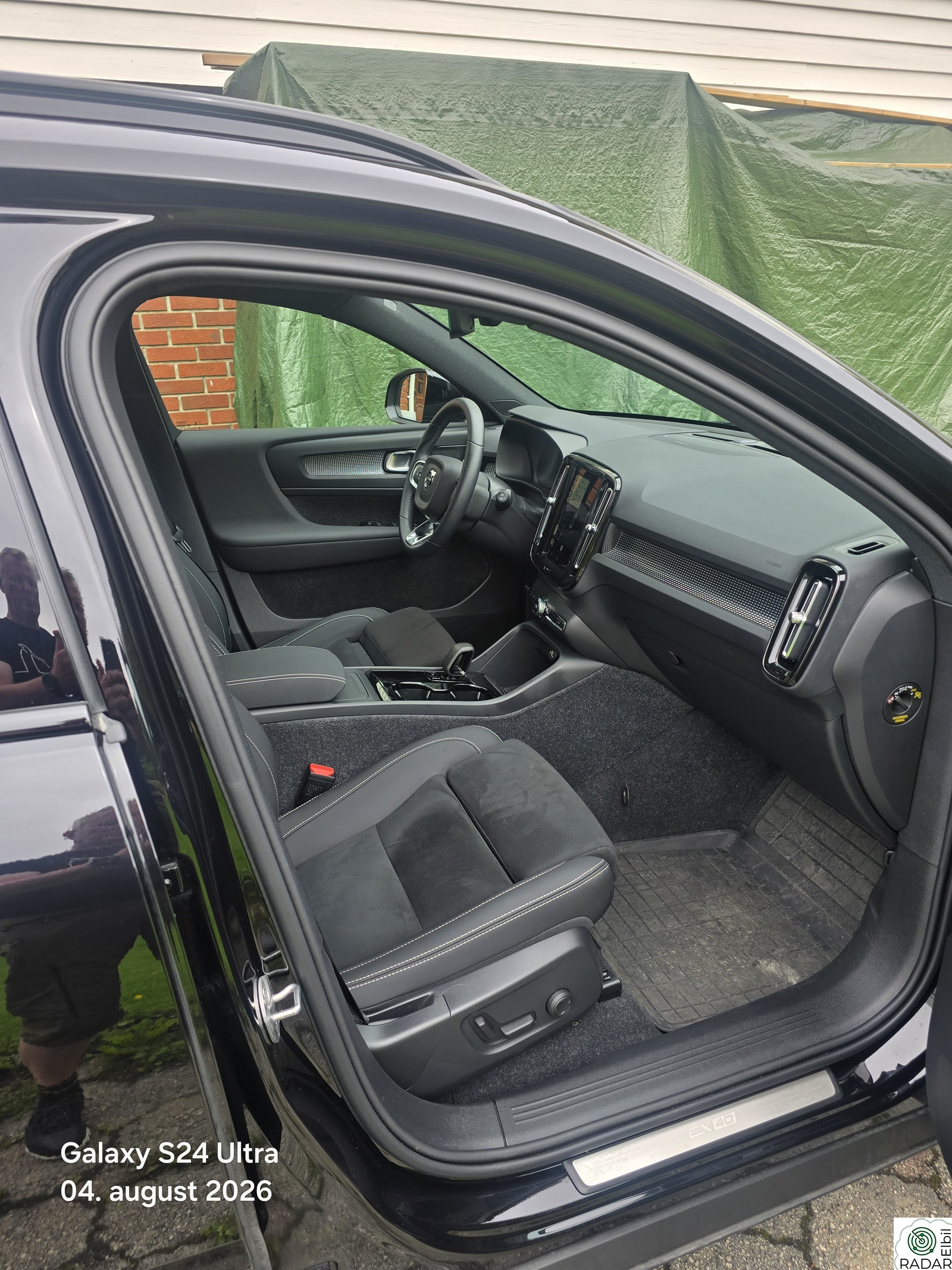 VOLVO EX40 Twin 408hk AWD Ultra Black Edition