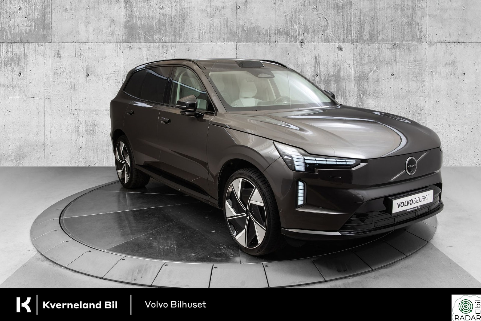 VOLVO EX90 Twin Performance Ultra B&W/Luft/22"/HUD/360/Pilot