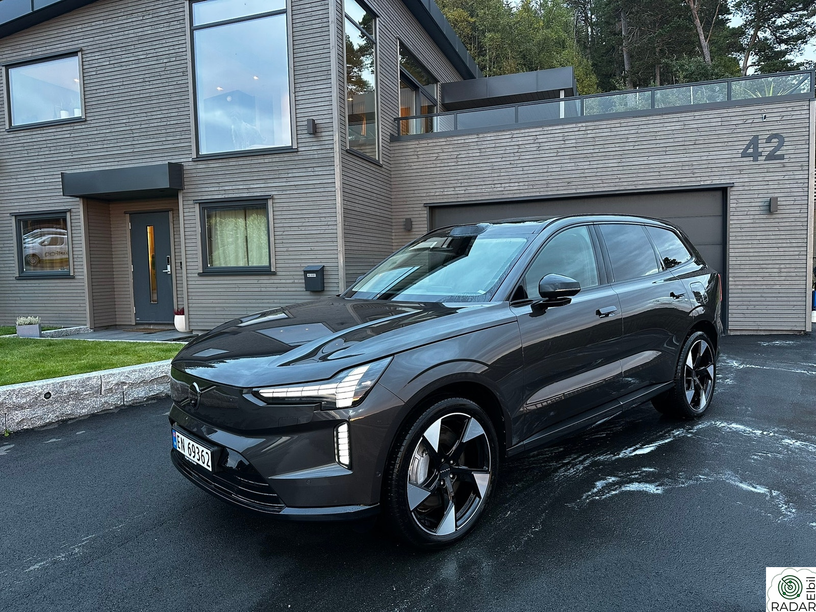 VOLVO EX90 Ultra 408hk AWD