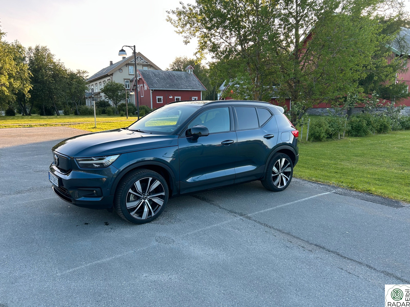 VOLVO XC40 Recharge Twin 408 hk AWD Pro