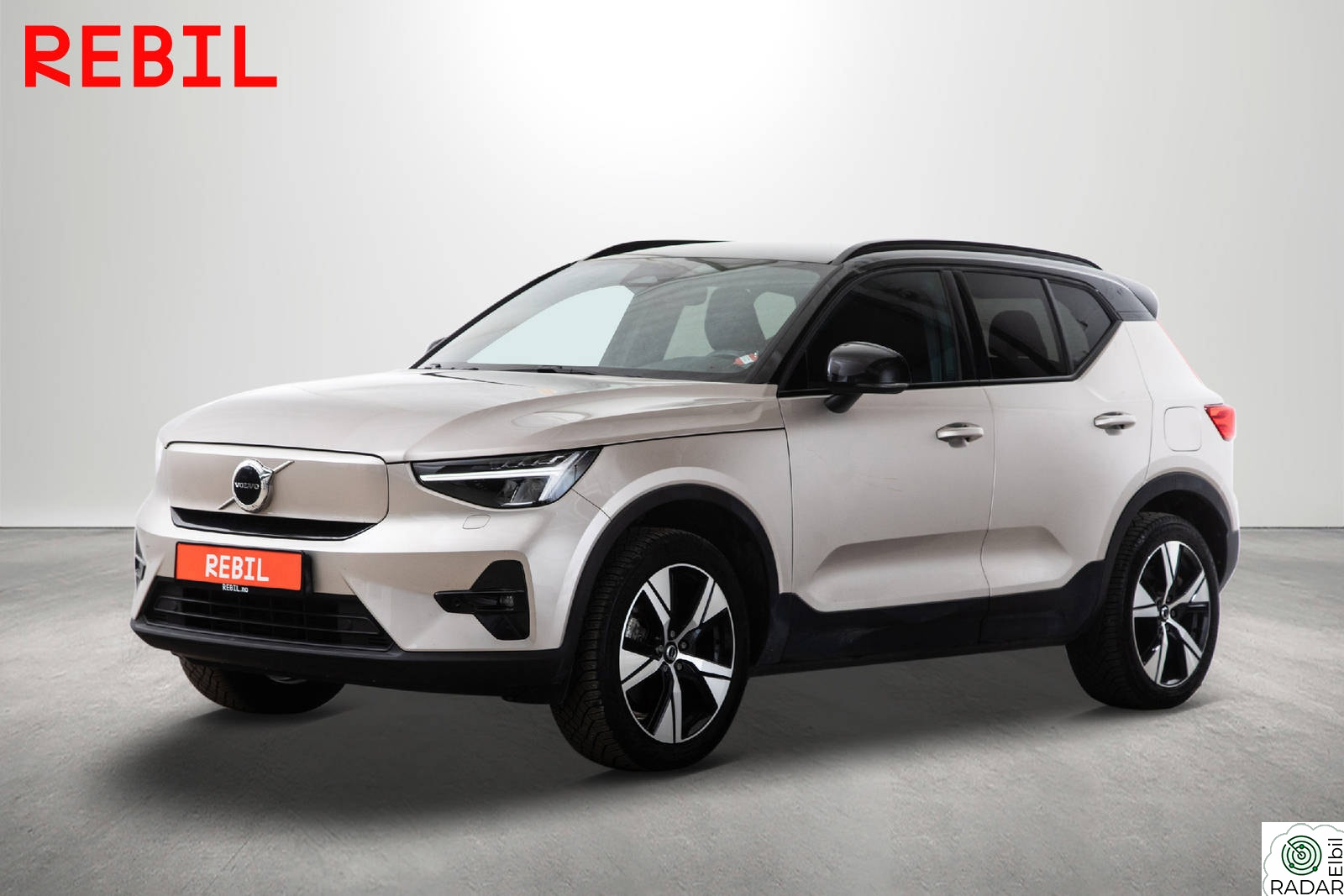 VOLVO XC40 Recharge Twin/Plus/Krok/ACC/Navi/Rkam/Carplay/BLIS/LED