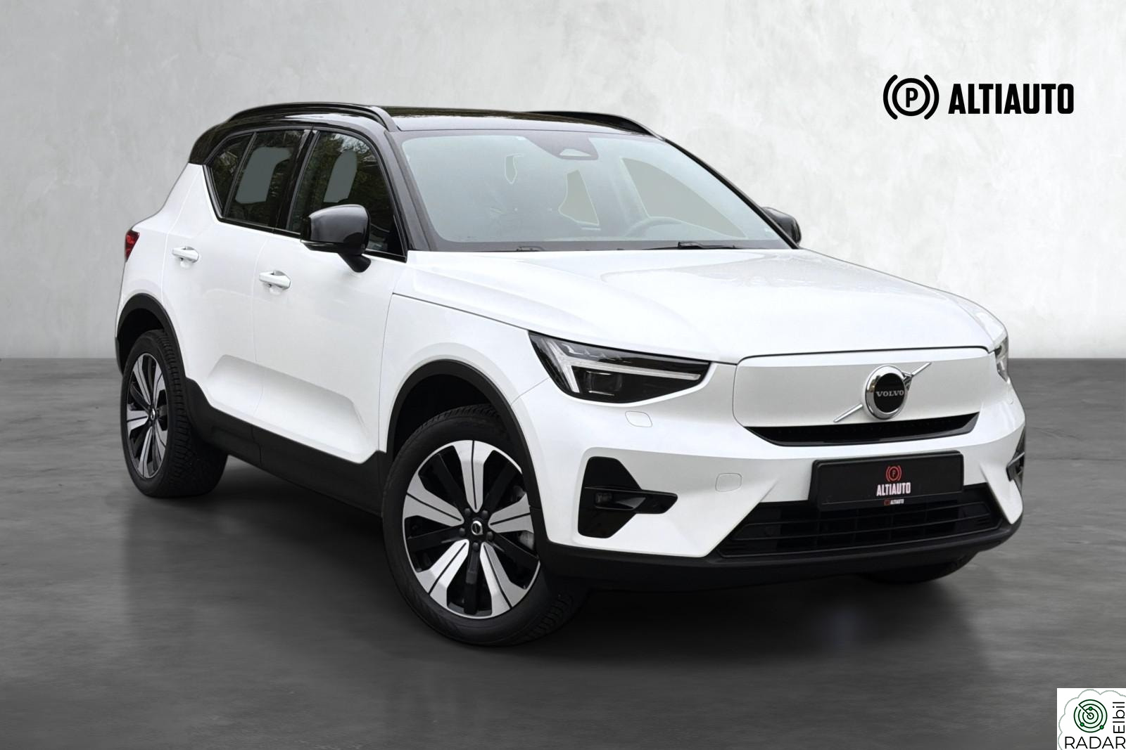 VOLVO XC40 RECHARGE AWD TWIN PLUS 408HK/ PIXEL LED/ APPLE CARPLAY
