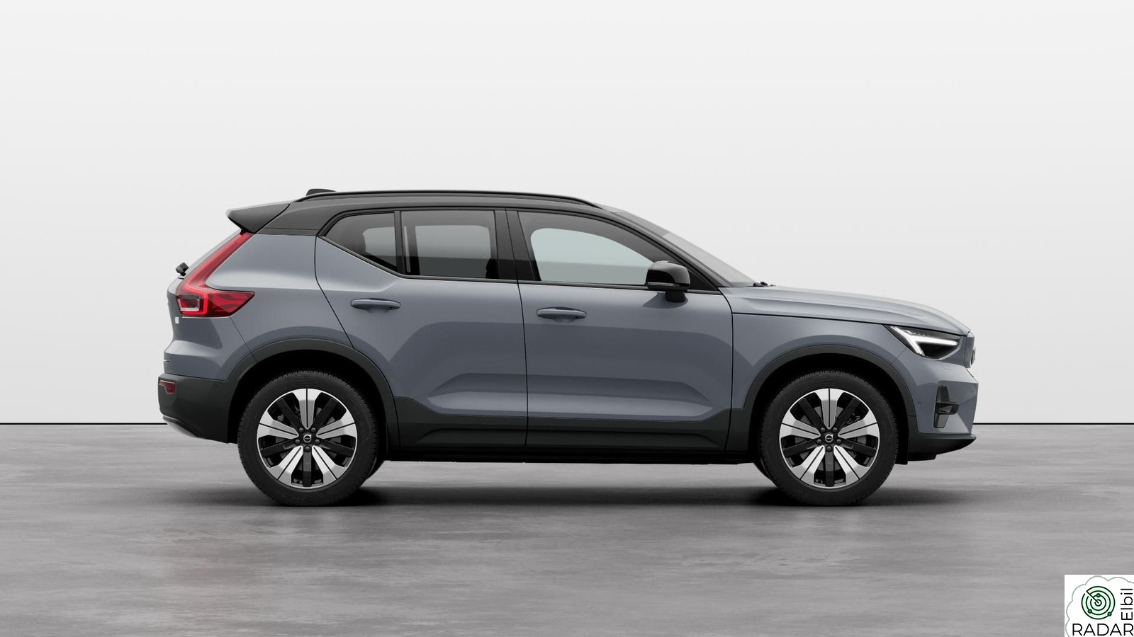 VOLVO XC40 Recharge Twin Ultimate KROK|PANO|360|H&K|TONEDE