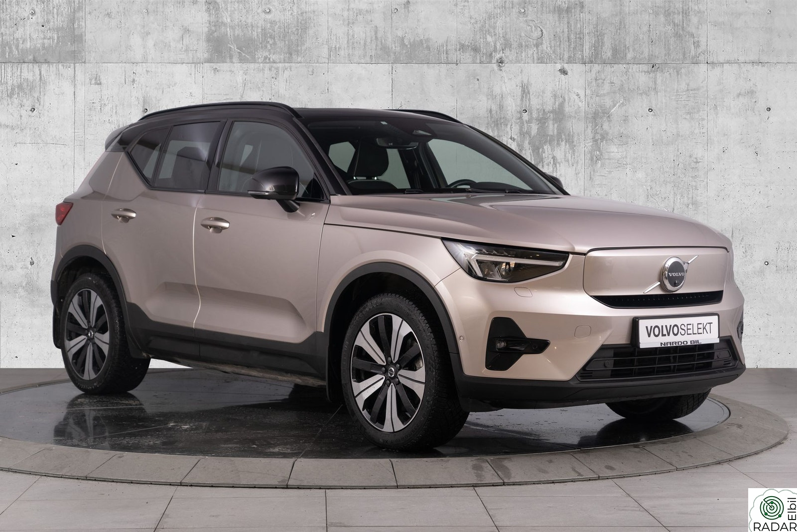 VOLVO XC40 408 hk Ultimate. 360 kam/Harman Kardon/Soltak/Krok
