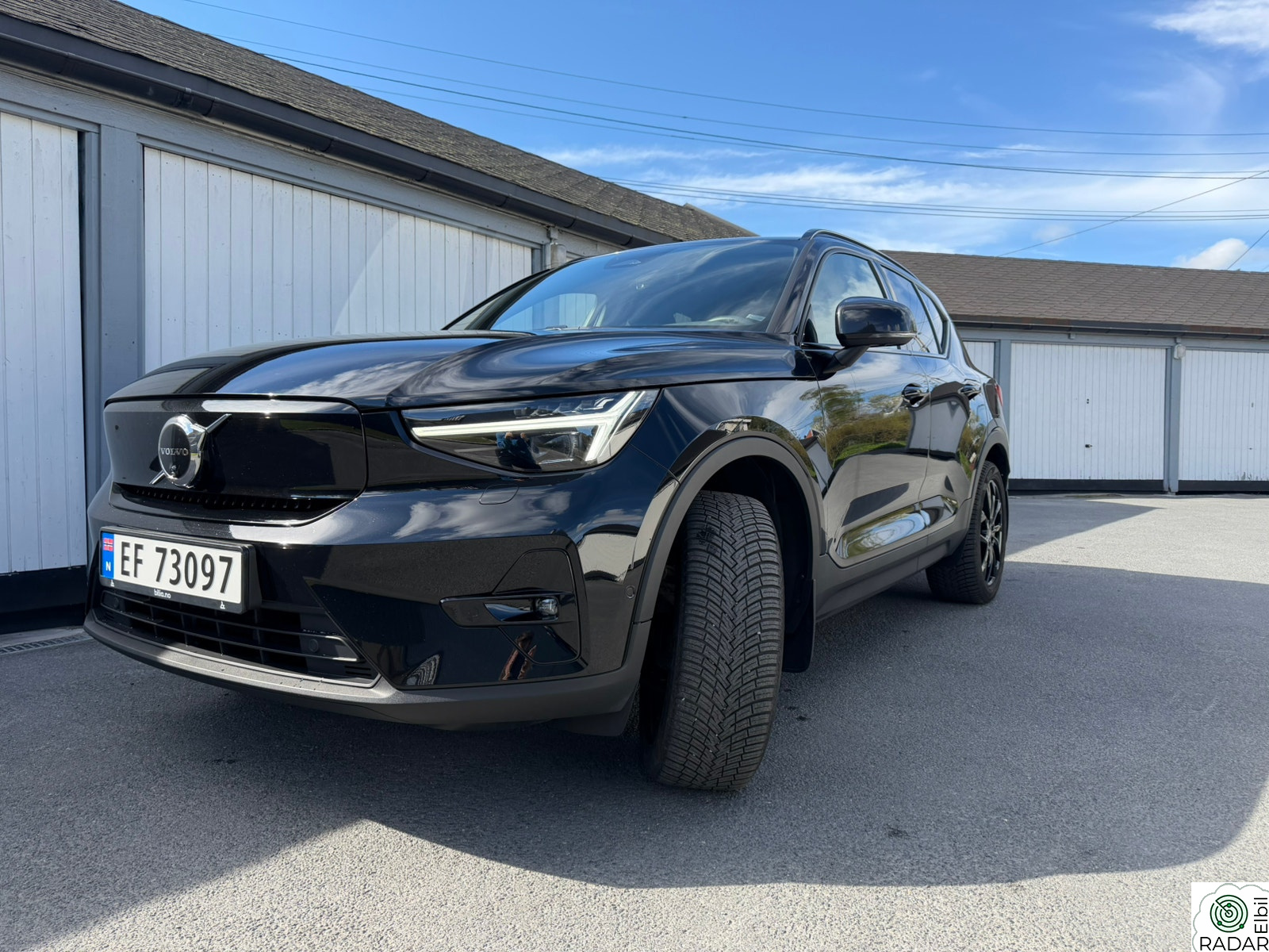 VOLVO XC40 Recharge Twin 408 hk AWD Pro LAV KM!
