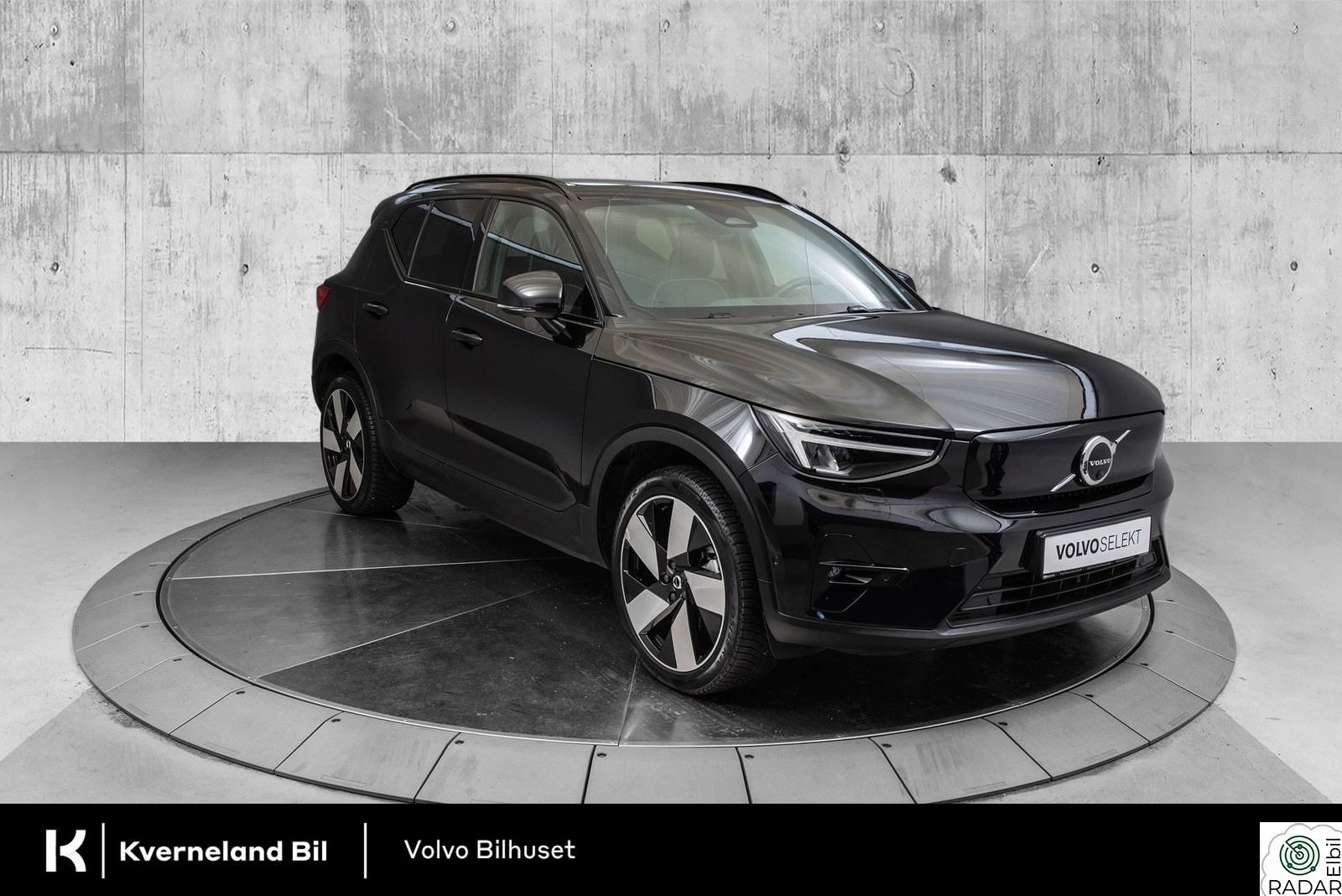 VOLVO XC40 Ultimate FWD 360/Panorama/Harman/El.stol/Hengerfeste