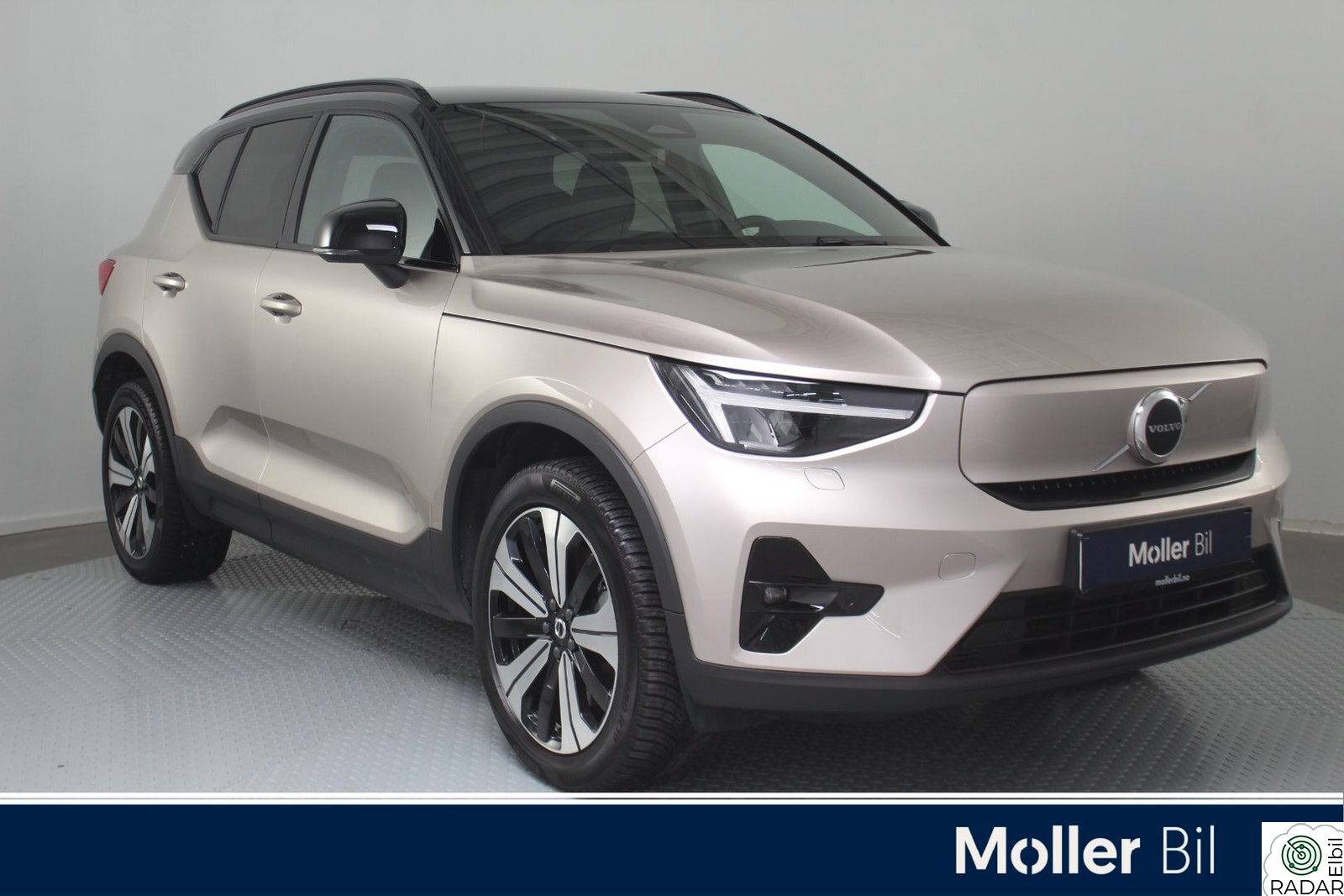 VOLVO XC40 Recharge 231hk FWD Plus - R.Kam, ACC, Navi
