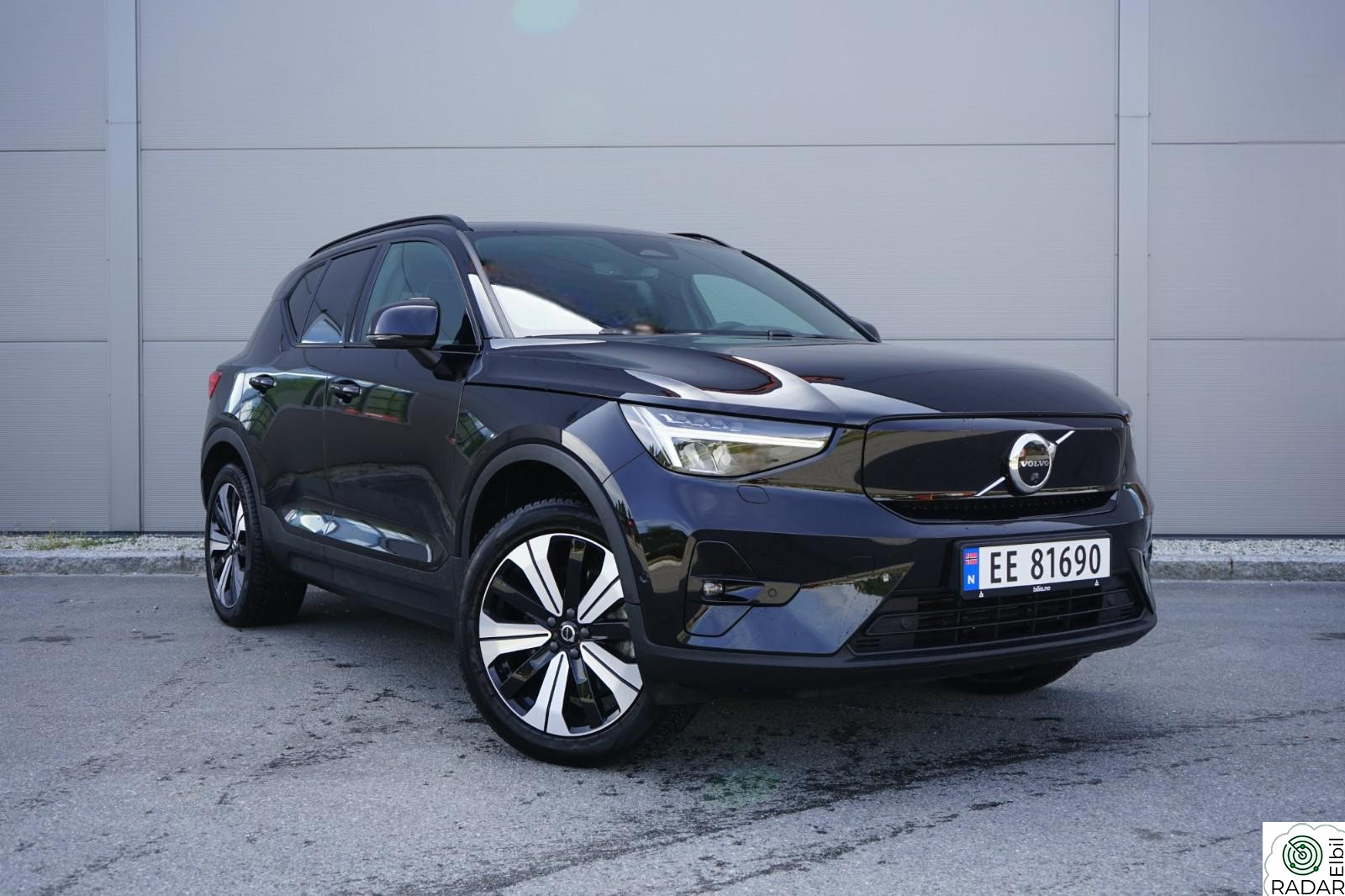 VOLVO XC40 AWD Ultimate 408hk, ACC, H&K, 360, Pano, VOC, Krok ++