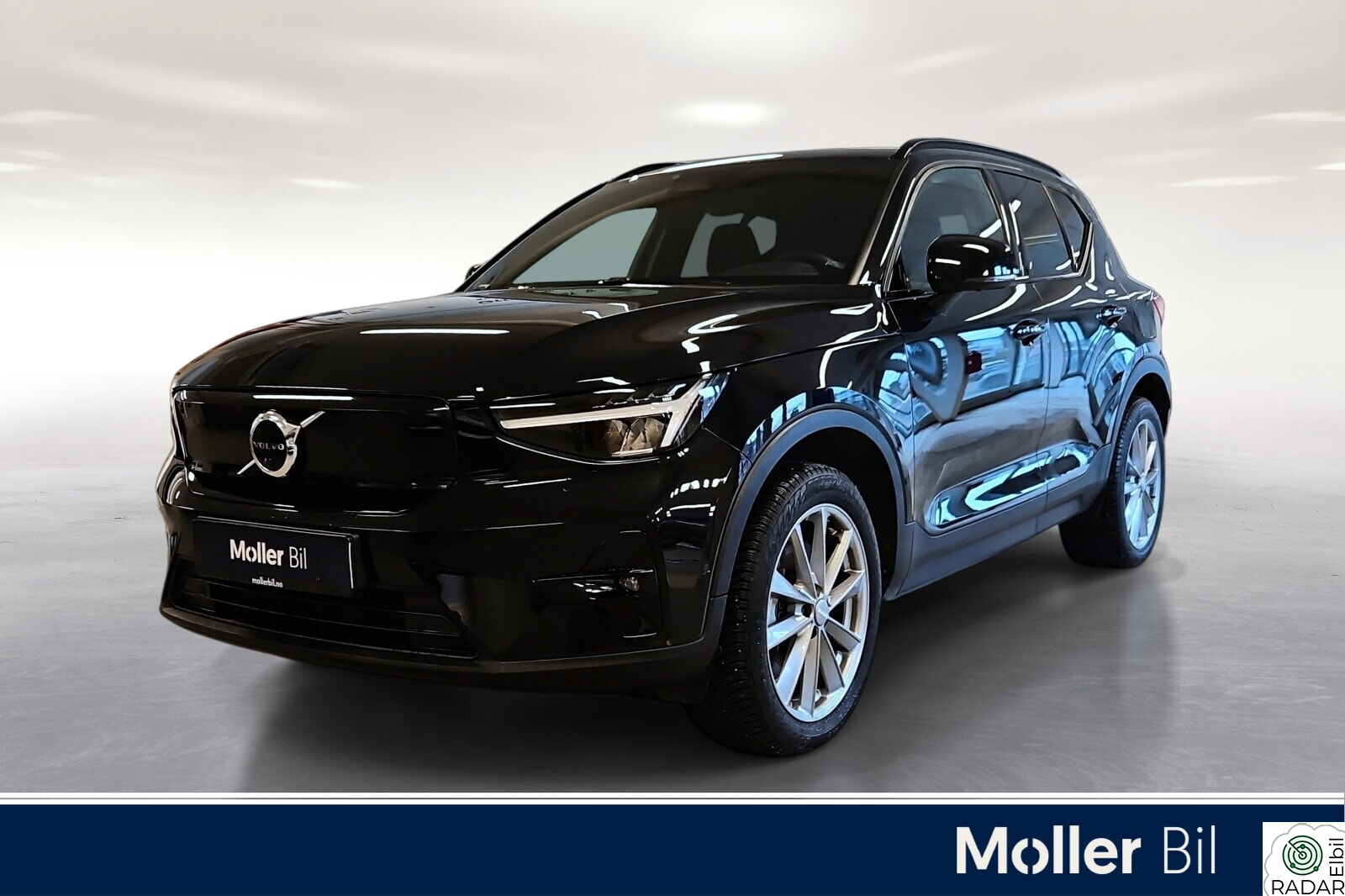 VOLVO XC40 Recharge Twin Plus Edition / H.feste / R.kamera / ACC++