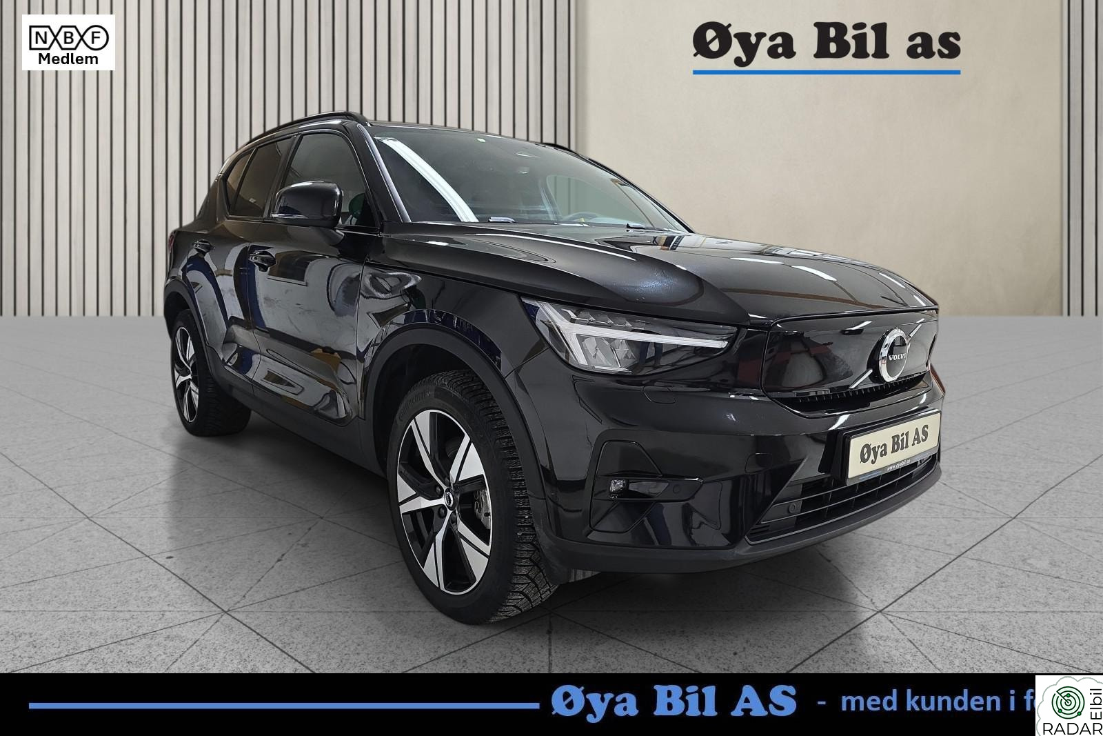 VOLVO XC40 P8 RECHARGE TWIN-ENGINE PLUS/AWD/ACC/KROK/LED++