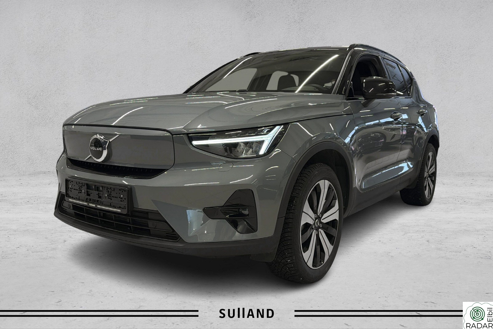 VOLVO XC40 Recharge Twin 408hk AWD Plus Edition Utstyr-Garanti