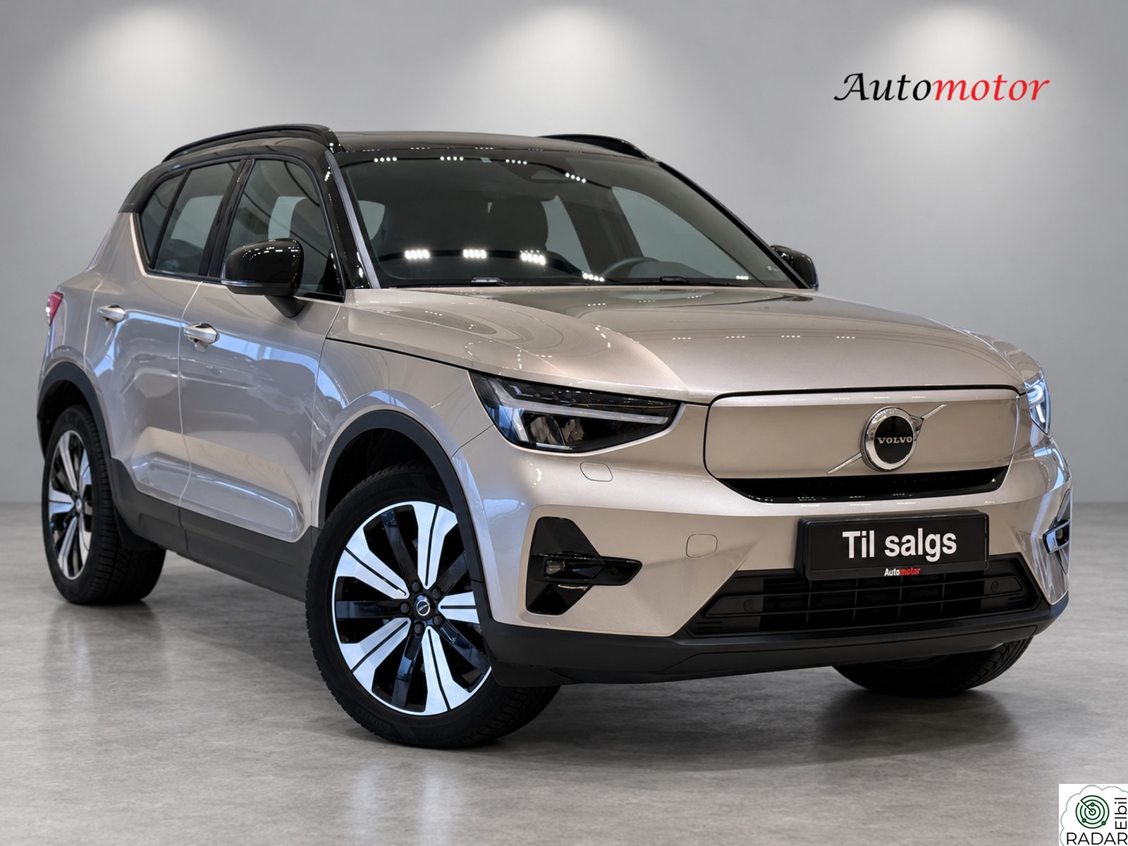 VOLVO XC40 Plus Dark/433KM/408HK/4X4/ACC/Krok/V.Pumpe/R.Kam/1Eier
