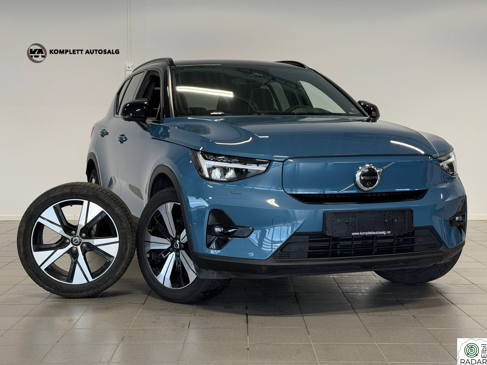 VOLVO XC40 RechargeTwin/Ultimate/408HK/AWD/360/Pano/Krok/ACC/H/K