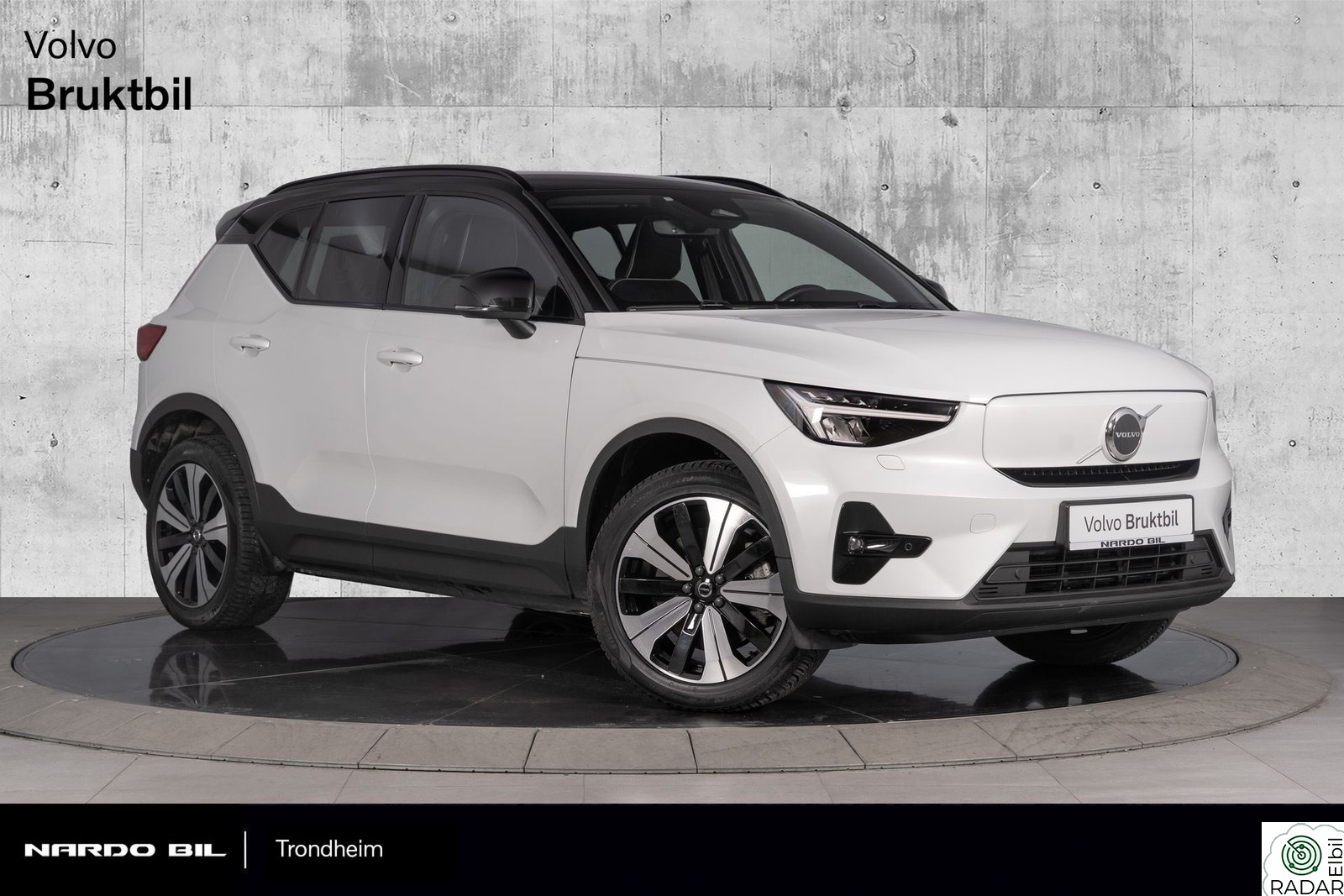 VOLVO XC40 Plus 408 hk. Varmepumpe/VOC/Krok/Induktiv lader