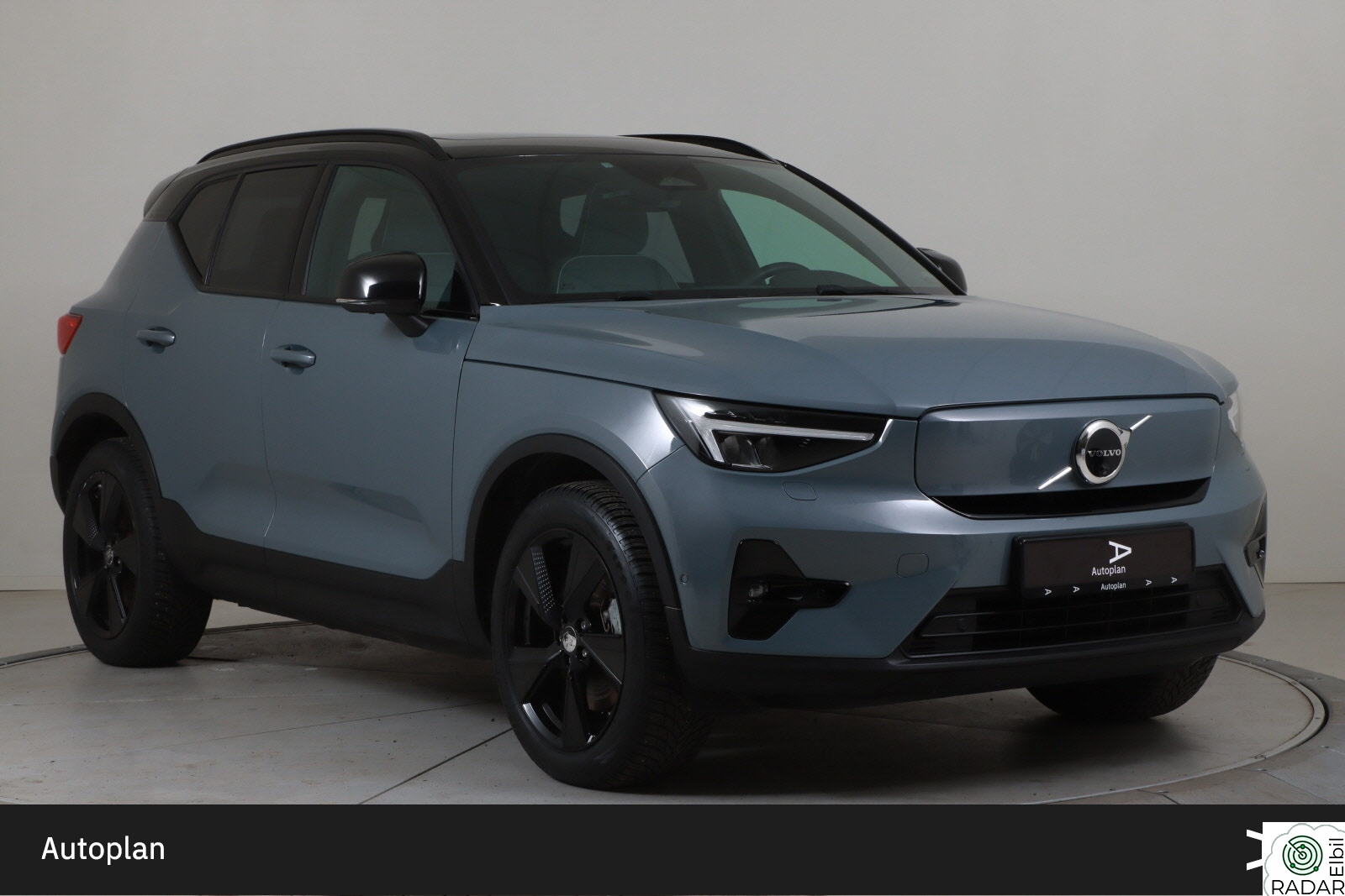 VOLVO XC40 Recharge Twin 408 hk AWD Pro ACC Krok Kamera H/K