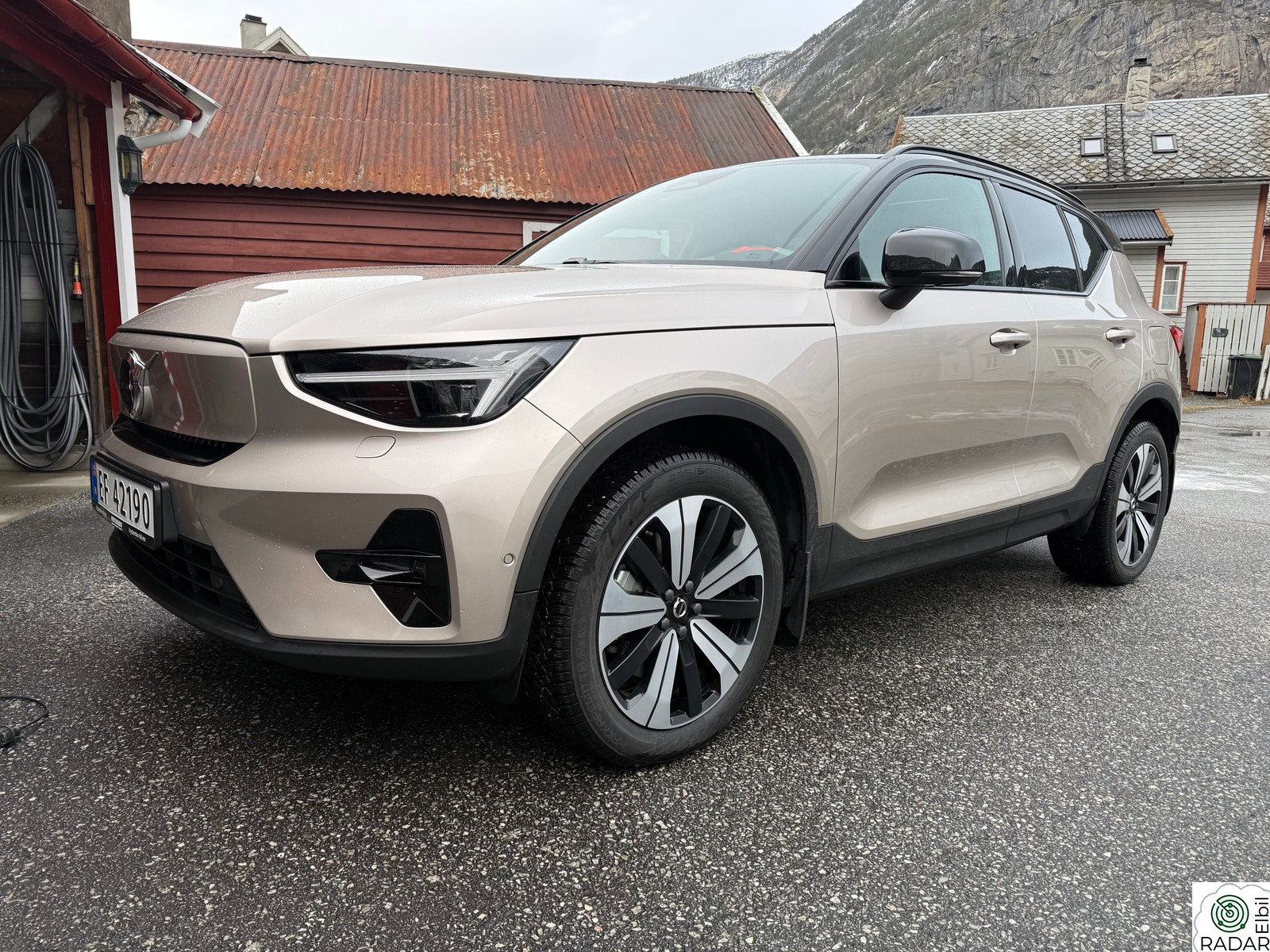 VOLVO XC40 Recharge Twin 408 hk AWD Ultimate