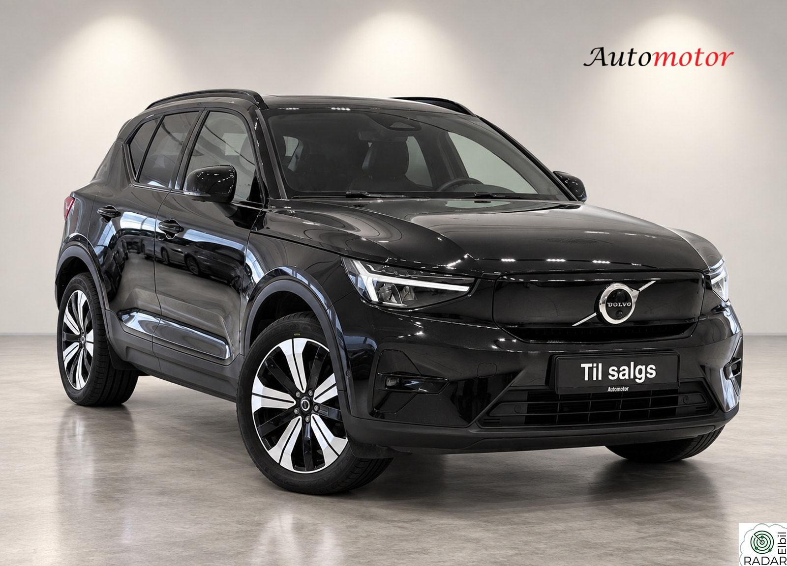 VOLVO XC40 Ultimate Dark/408HK/4X4/Pano/H&K/360/ACC/Krok/V.Pumpe