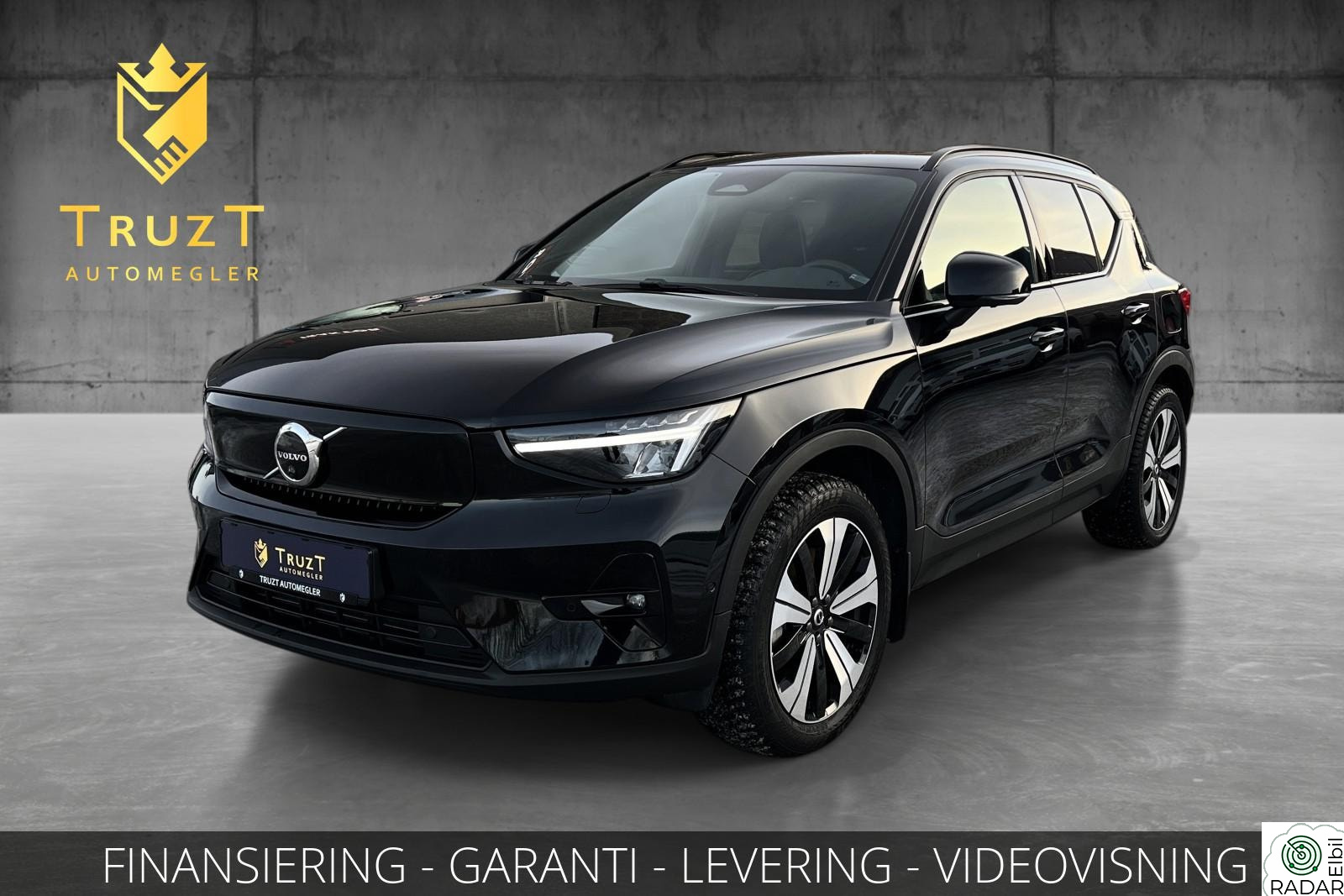 VOLVO XC40 Ultimate / AWD / 430km / H.feste / Panorama / H&K / H&K