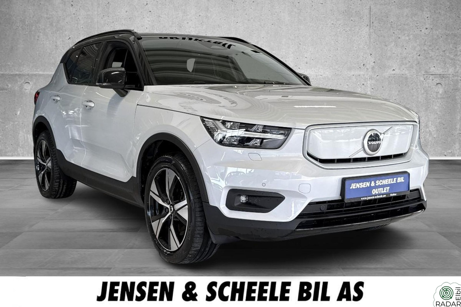 VOLVO XC40 Recharge P8 AWD. Varmepumpe, R-Kamera, DAB, Navi.