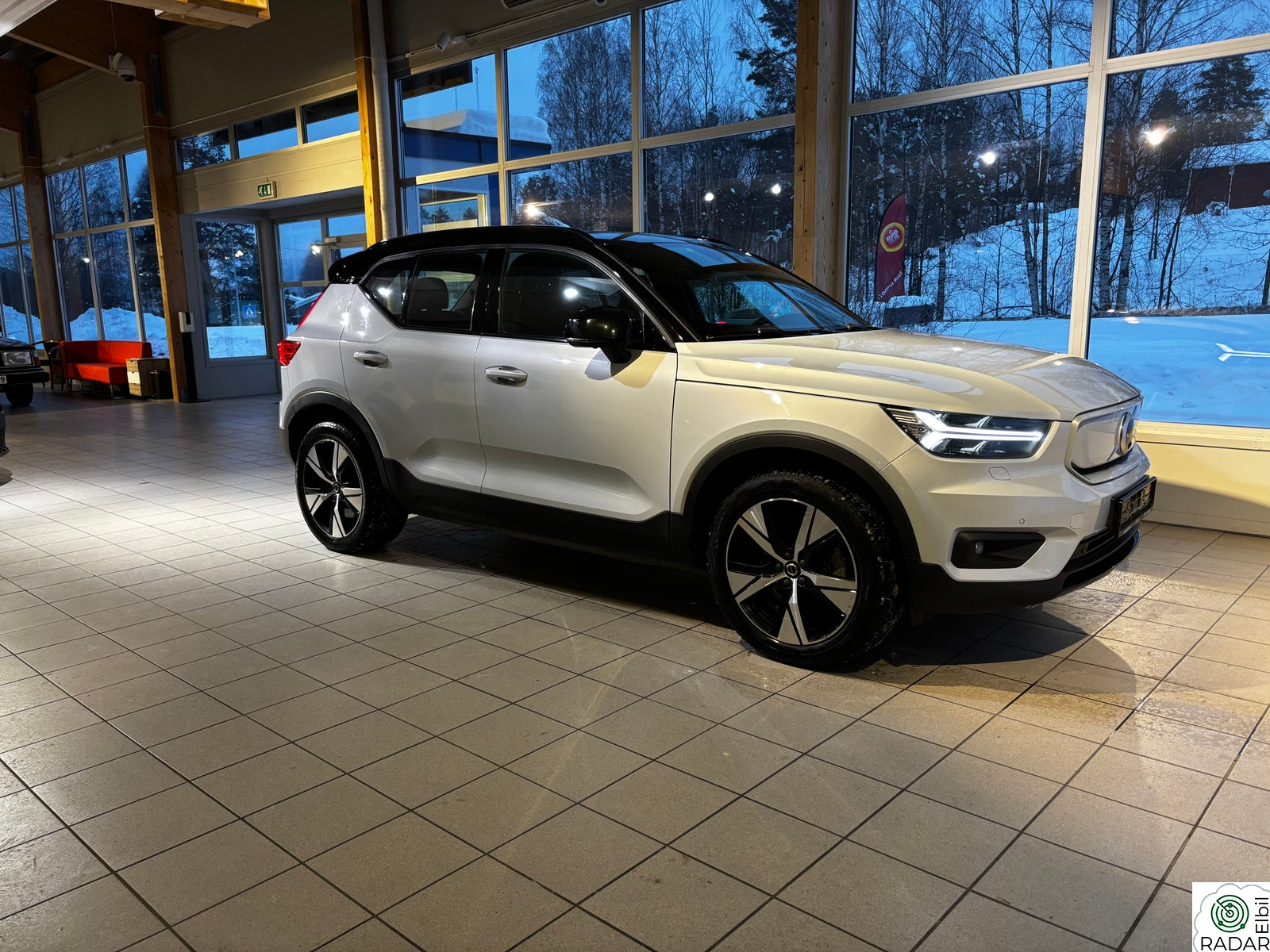 VOLVO XC40 P8 AWD Recharge