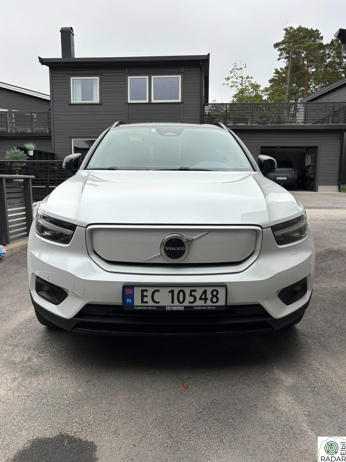 VOLVO XC40 P8 AWD Recharge