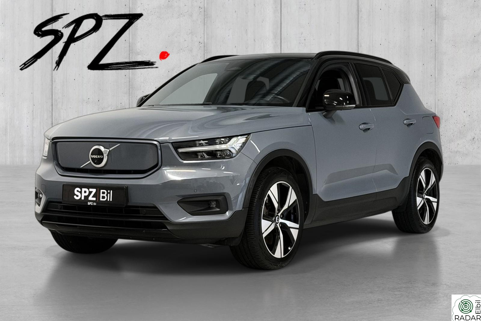 VOLVO XC40 P8 RECHARGE AWD ACC | Pano | H&K | 360 Kamera | Krok |