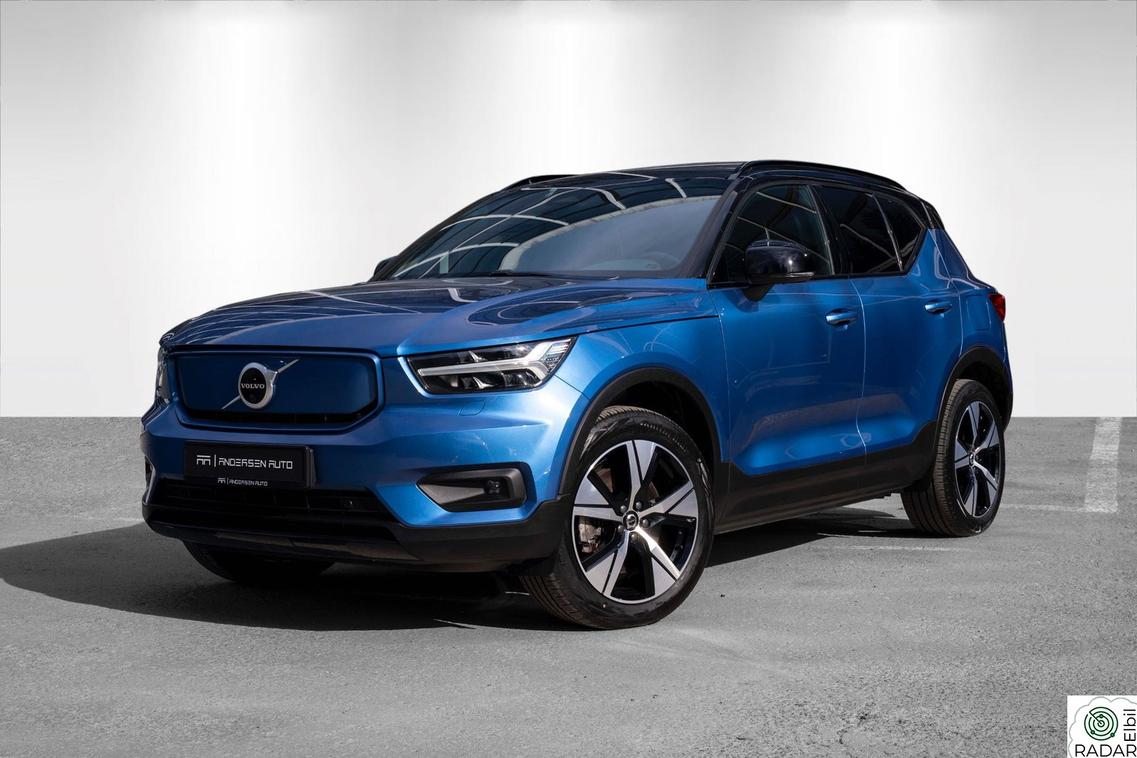 VOLVO XC40 Recharge - ACC - 360 - HUD - Keyless - R.varme - Pano++