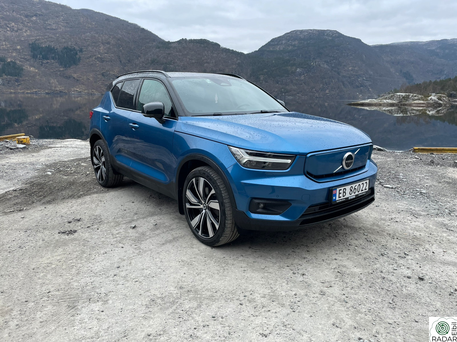 VOLVO XC40 VOLVO SELEKT P8 AWD Recharge 7 år garanti