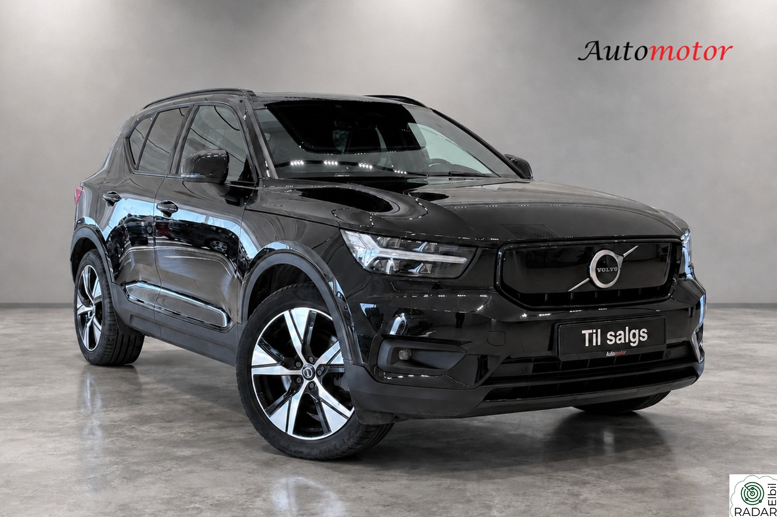 VOLVO XC40 RechargeP8/4X4/Core/ACC/R.Kam/Varmepumpe/DAB/Krok/1Eier