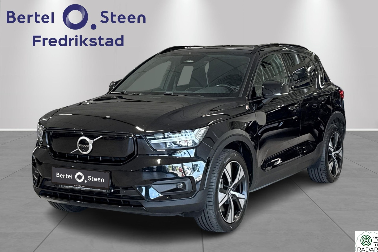 VOLVO XC40 Pano, H.feste, skinn, Ad.cruise, Harman Kardon, LED