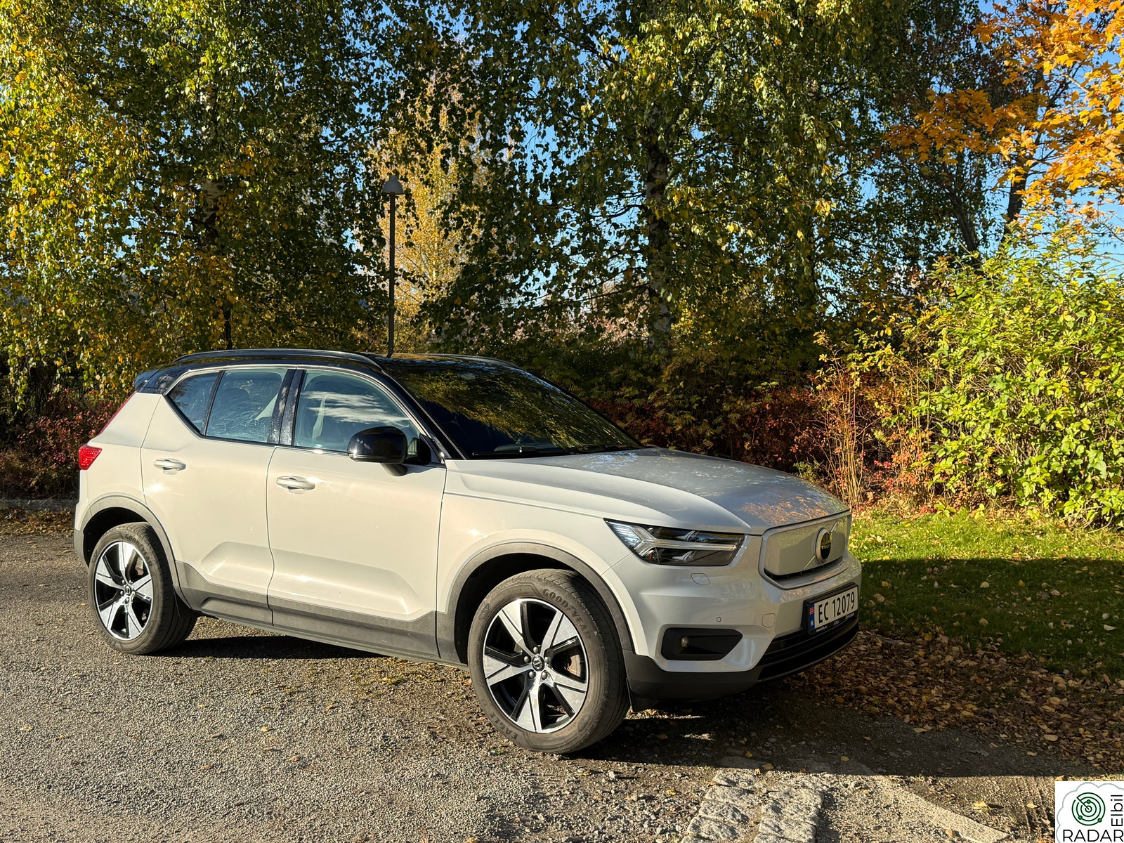 VOLVO XC40 Recharge P8 Pure Electric