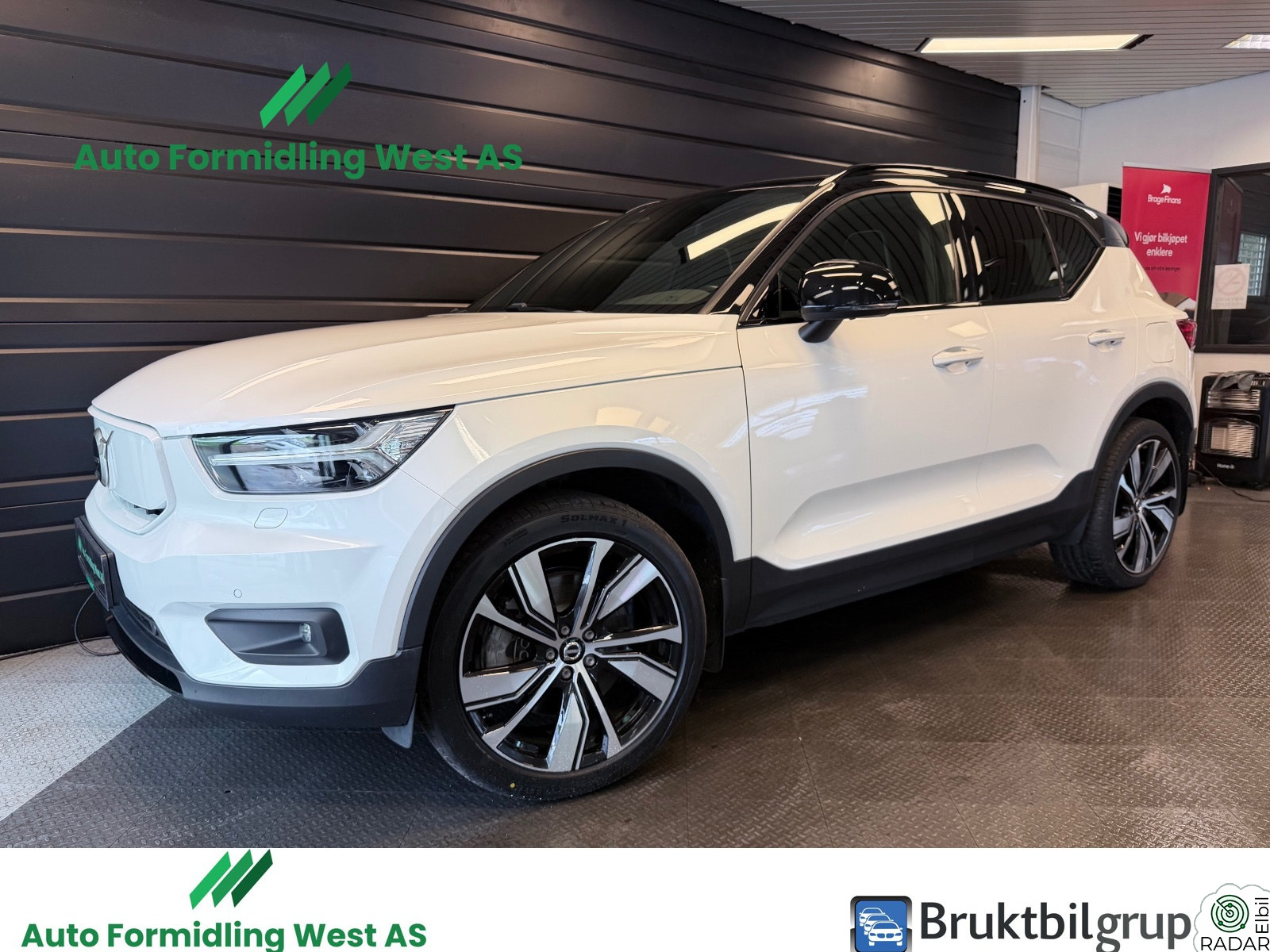 VOLVO XC40 AWC P8 Recharge 408hk 418Wltp Krok Panorama Garanti