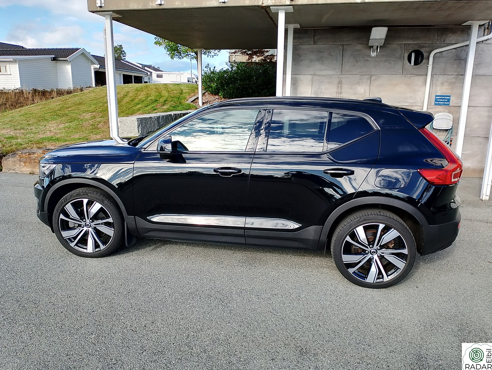 VOLVO XC40 Recharge Twin 408 hk AWD Pro
