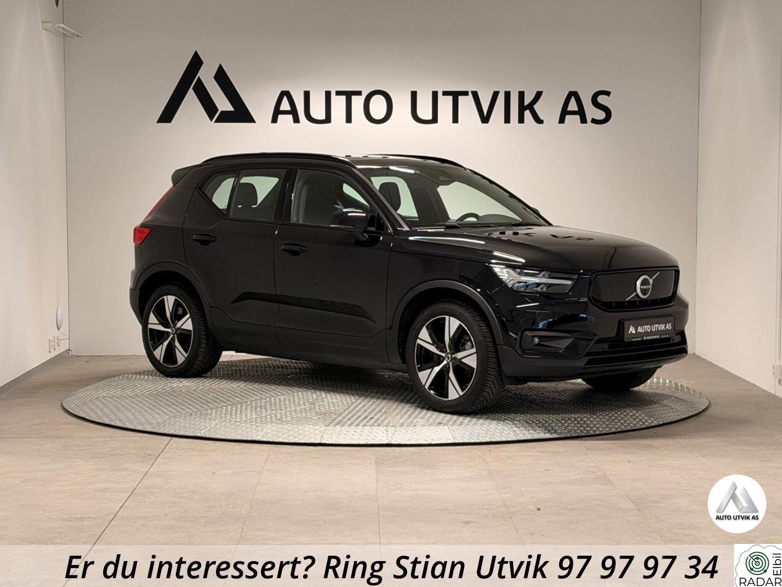 VOLVO XC40 AWD/KROK/HARMANKARDON/SKINN/ACC/ADAPTIV LYS/PANO