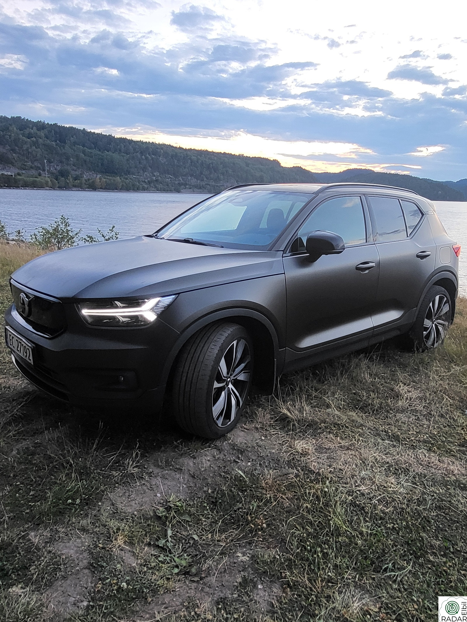 VOLVO XC40 Recharge Twin 408hk AWD Plus