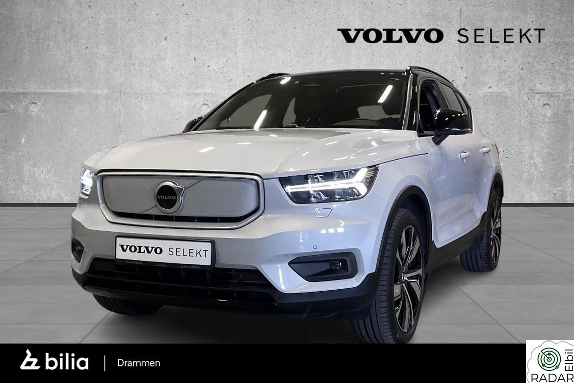VOLVO XC40 P8 AWD - 360, Panorama, Google, 20" H&K+++
