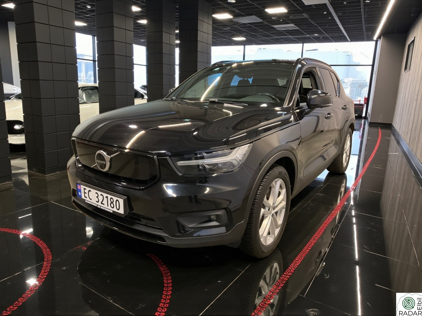 VOLVO XC40 RECHARGE P8 AWD+KROK+LYSPAKKE+INNTELLISAFE+360 KAMERA
